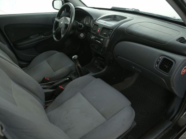 Nissan Almera II (N16) Рестайлинг с пробегом 2005 года, цена 290 000 рублей, 173600 км, хэтчбек, Автокод Объявления