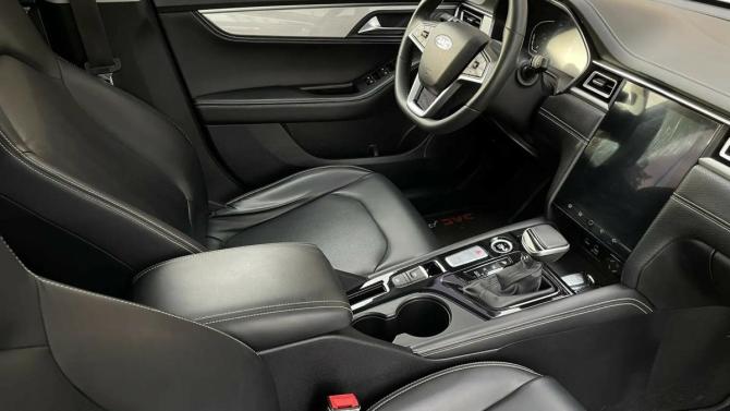 JAC J7 I с пробегом 2023 года, цена 1 398 000 рублей, 33630 км, хэтчбек, Автокод Объявления
