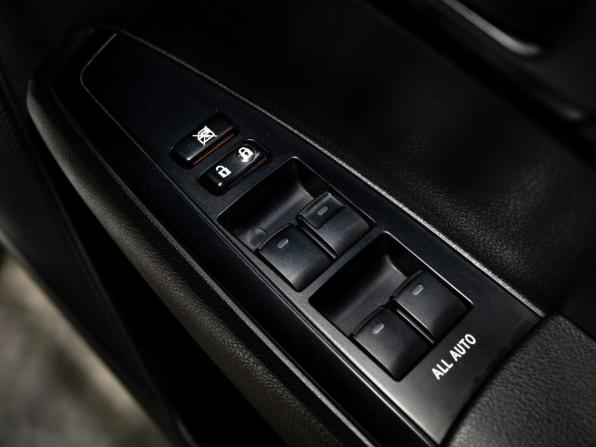 Toyota Corolla XI (E160 E170) Рестайлинг 2 с пробегом 2019 года, цена 1 075 000 рублей, 186657 км, седан, Автокод Объявления