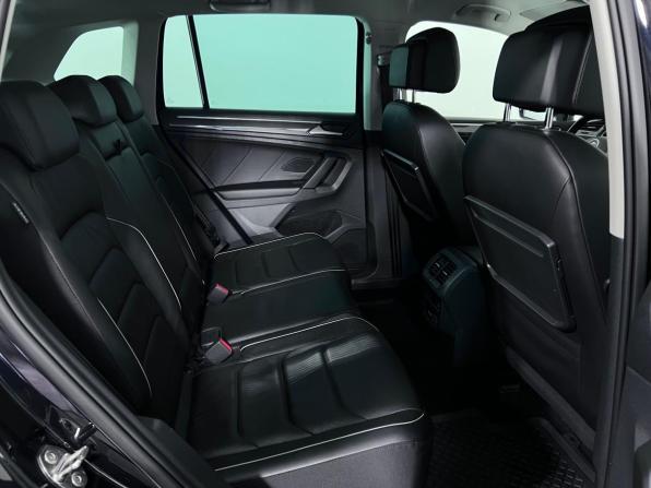 Volkswagen Tiguan II с пробегом 2018 года, цена 3 000 000 рублей, 100480 км, внедорожник, Автокод Объявления