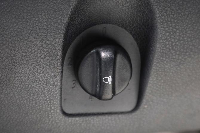 Renault Logan II Рестайлинг с пробегом 2018 года, цена 799 000 рублей, 130295 км, седан, Автокод Объявления