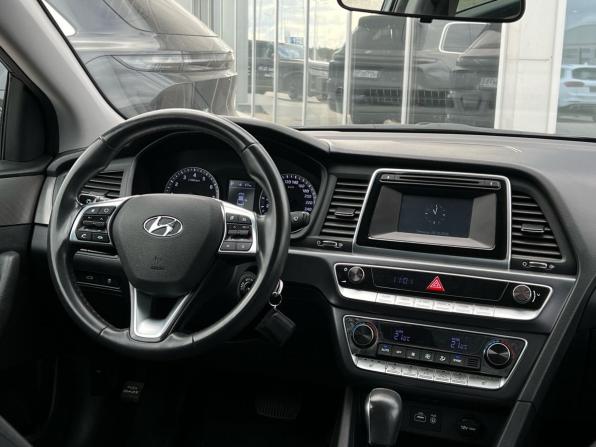 Hyundai Sonata VII (LF) Рестайлинг с пробегом 2018 года, цена 1 799 000 рублей, 122113 км, седан, Автокод Объявления