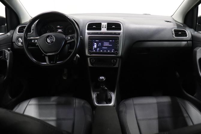 Volkswagen Polo V Рестайлинг с пробегом 2017 года, цена 1 042 000 рублей, 109365 км, седан, Автокод Объявления