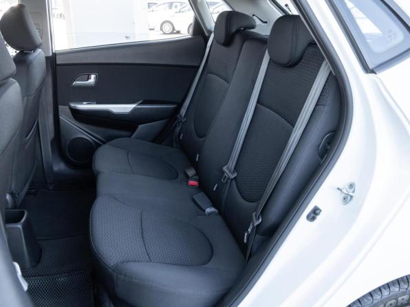 Kia Rio III Рестайлинг с пробегом 2015 года, цена 1 180 000 рублей, 94244 км, хэтчбек, Автокод Объявления