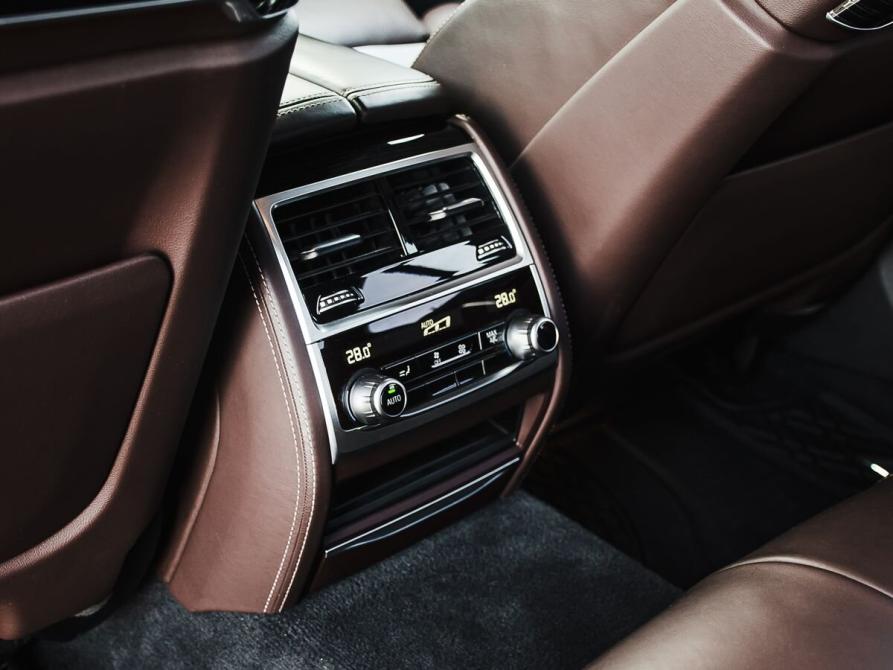 BMW 7 серии VI (G11/G12) Рестайлинг Магнитогорск  - изображение 32