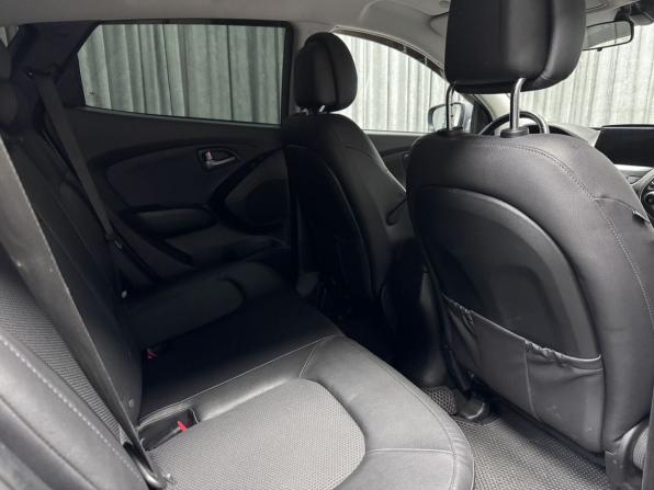 Hyundai ix35 I Рестайлинг с пробегом 2015 года, цена 1 590 000 рублей, 146031 км, внедорожник, Автокод Объявления