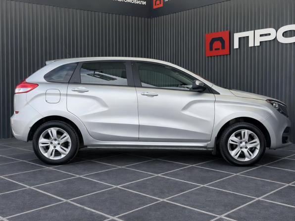 Lada (ВАЗ) XRAY I с пробегом 2018 года, цена 877 000 рублей, 106078 км, хэтчбек, Автокод Объявления