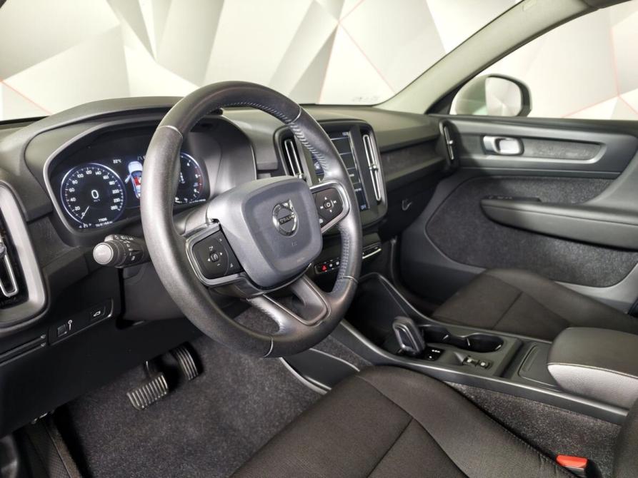 Volvo XC40 I Москва  - изображение 19