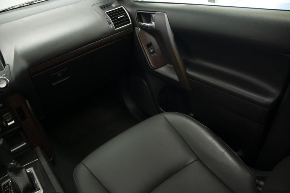 Toyota Land Cruiser Prado 150 Series Рестайлинг 1 Москва  - изображение 24