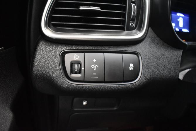 Kia Sorento III Prime Рестайлинг с пробегом 2018 года, цена 2 370 000 рублей, 123867 км, внедорожник, Автокод Объявления