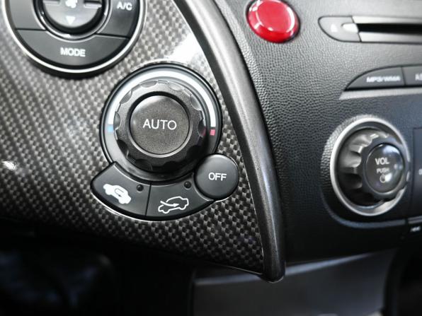 Honda Civic VIII Рестайлинг с пробегом 2008 года, цена 769 900 рублей, 228502 км, хэтчбек, Автокод Объявления
