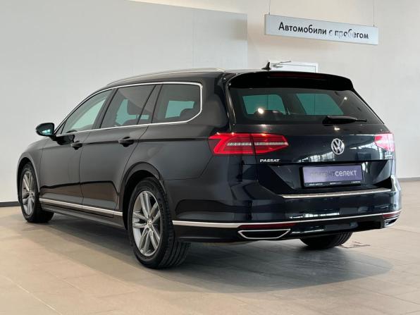 Volkswagen Passat B8 Рестайлинг с пробегом 2019 года, цена 2 120 000 рублей, 320253 км, универсал, Автокод Объявления
