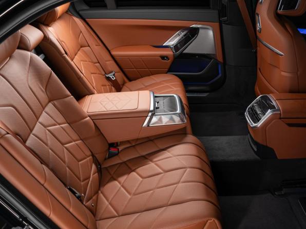 BMW 7 серии VII (G70) с пробегом 2024 года, цена 14 250 000 рублей, 23872 км, седан, Автокод Объявления