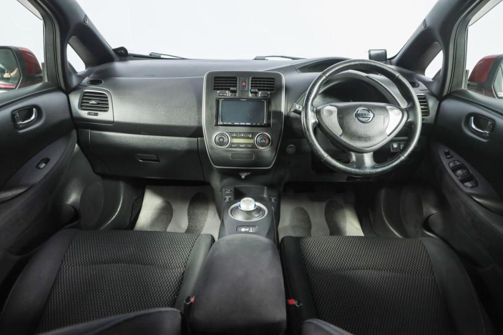 Nissan Leaf I (ZE0/AZE0) Новосибирск  - изображение 9