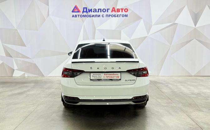 Skoda Superb III Рестайлинг с пробегом 2024 года, цена 4 500 000 рублей, 7025 км, лифтбек, Автокод Объявления