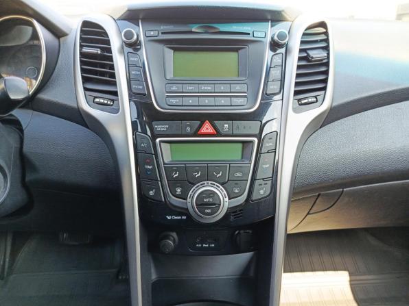 Hyundai i30 II с пробегом 2013 года, цена 960 000 рублей, 143742 км, хэтчбек, Автокод Объявления
