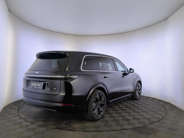 Li Auto (Lixiang) L9 I Рестайлинг с пробегом 2024 года, цена 7 463 000 рублей, 31720 км, внедорожник, Автокод Объявления