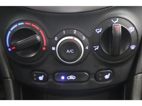 Hyundai Solaris I с пробегом 2012 года, цена 744 000 рублей, 98067 км, хэтчбек, Автокод Объявления