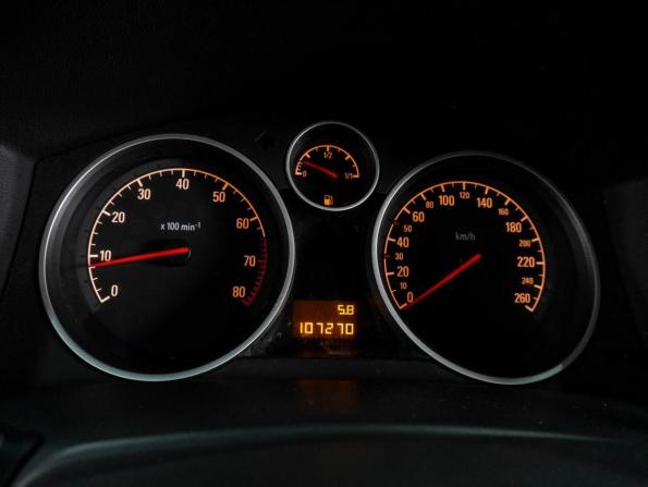 Opel Astra H Рестайлинг с пробегом 2011 года, цена 819 000 рублей, 107270 км, универсал, Автокод Объявления
