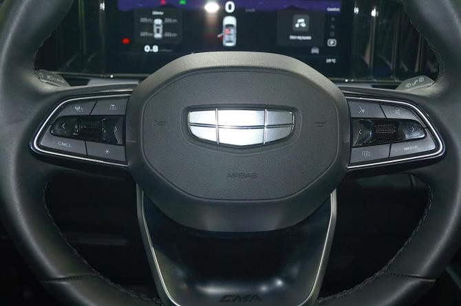 Geely Atlas II с пробегом 2023 года, цена 2 740 000 рублей, 14600 км, внедорожник, Автокод Объявления