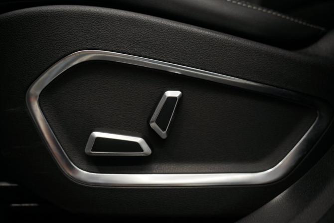 Geely Atlas Pro с пробегом 2023 года, цена 2 188 000 рублей, 33000 км, внедорожник, Автокод Объявления