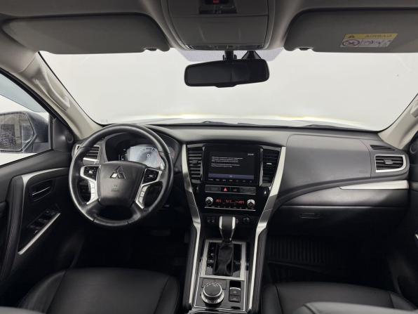 Mitsubishi Pajero Sport III Рестайлинг с пробегом 2021 года, цена 3 990 000 рублей, 30000 км, внедорожник, Автокод Объявления