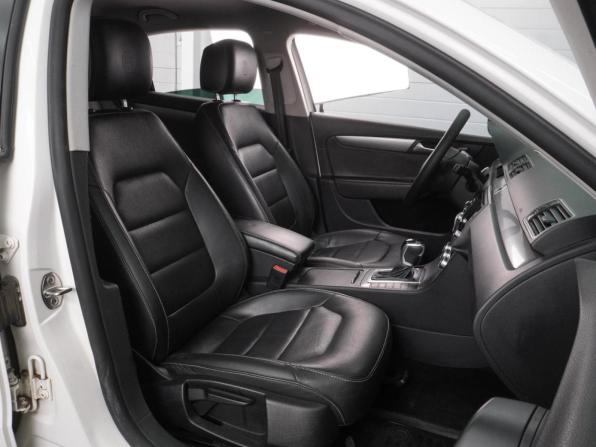 Volkswagen Passat B7 с пробегом 2011 года, цена 914 000 рублей, 183383 км, седан, Автокод Объявления