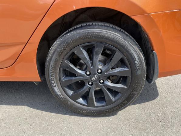 Hyundai Solaris I Рестайлинг с пробегом 2015 года, цена 1 199 000 рублей, 99214 км, седан, Автокод Объявления