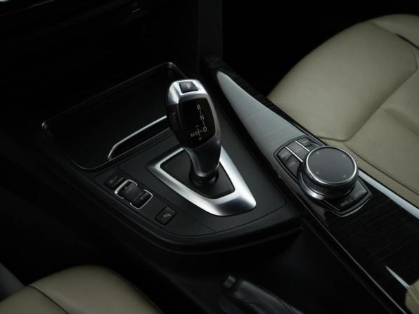 BMW 3 серии VI (F3x) Рестайлинг с пробегом 2017 года, цена 2 099 050 рублей, 303963 км, универсал, Автокод Объявления