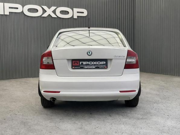 Skoda Octavia II (A5) Рестайлинг с пробегом 2011 года, цена 577 000 рублей, 232535 км, лифтбек, Автокод Объявления
