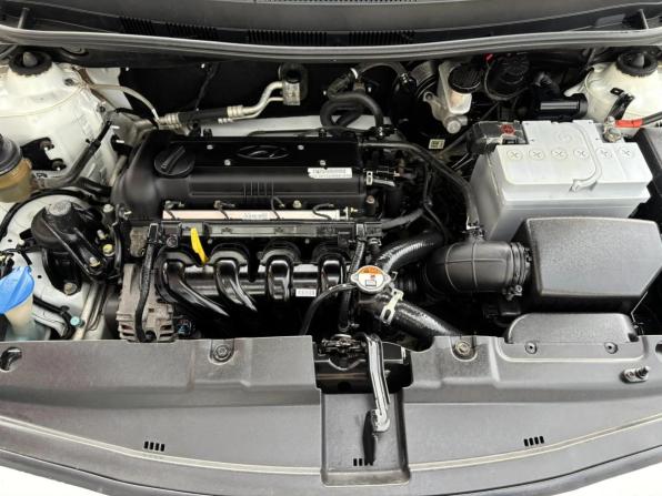 Hyundai Solaris I Рестайлинг с пробегом 2016 года, цена 926 176 рублей, 155618 км, седан, Автокод Объявления
