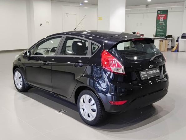 Ford Fiesta Mk6 Рестайлинг с пробегом 2015 года, цена 893 000 рублей, 76481 км, хэтчбек, Автокод Объявления