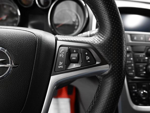 Opel Astra J Рестайлинг с пробегом 2013 года, цена 1 145 000 рублей, 154975 км, хэтчбек, Автокод Объявления