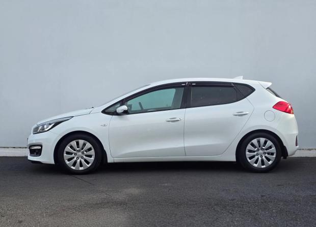 Kia Ceed II Рестайлинг с пробегом 2017 года, цена 1 440 000 рублей, 116500 км, хэтчбек, Автокод Объявления