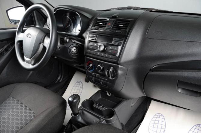 Lada (ВАЗ) Granta I Рестайлинг с пробегом 2019 года, цена 689 000 рублей, 84290 км, лифтбек, Автокод Объявления