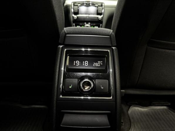 Skoda Superb II с пробегом 2012 года, цена 1 045 000 рублей, 280800 км, лифтбек, Автокод Объявления