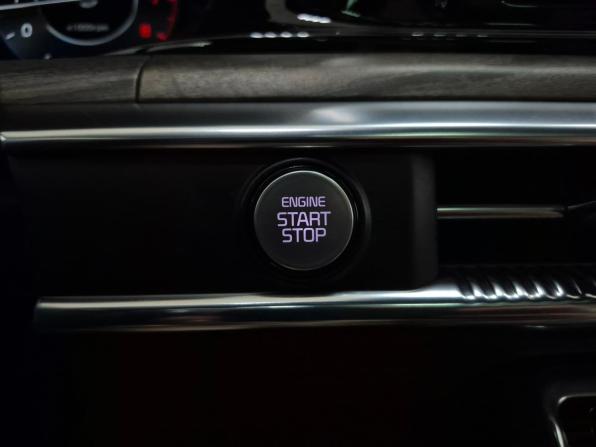 Kia K5 III с пробегом 2020 года, цена 2 990 000 рублей, 74985 км, седан, Автокод Объявления