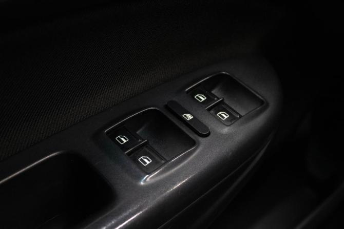 Skoda Octavia II (A5) Рестайлинг с пробегом 2012 года, цена 849 000 рублей, 172482 км, лифтбек, Автокод Объявления