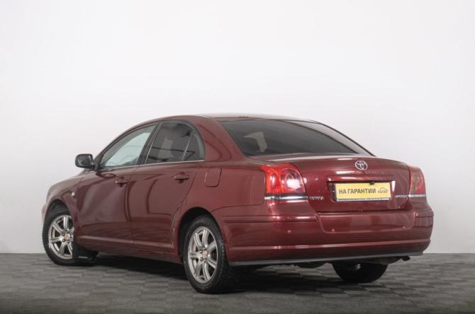 Toyota Avensis II с пробегом 2005 года, цена 899 000 рублей, 209379 км, седан, Автокод Объявления