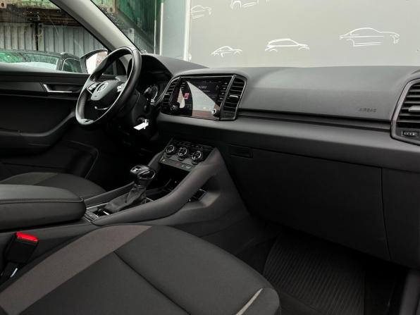 Skoda Karoq I с пробегом 2020 года, цена 2 192 800 рублей, 79163 км, внедорожник, Автокод Объявления