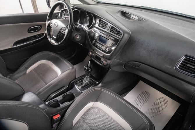 Kia Ceed II с пробегом 2013 года, цена 949 000 рублей, 245000 км, хэтчбек, Автокод Объявления