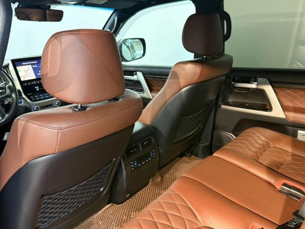 Toyota Land Cruiser 200 Series Рестайлинг 2 с пробегом 2016 года, цена 6 350 000 рублей, 181518 км, внедорожник, Автокод Объявления