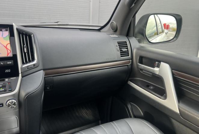 Toyota Land Cruiser 200 Series Рестайлинг 2 с пробегом 2020 года, цена 8 690 000 рублей, 86370 км, внедорожник, Автокод Объявления