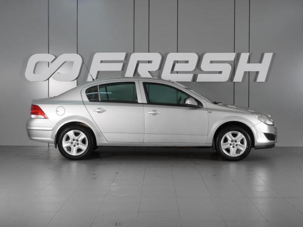 Opel Astra H Рестайлинг с пробегом 2013 года, цена 880 000 рублей, 159969 км, седан, Автокод Объявления