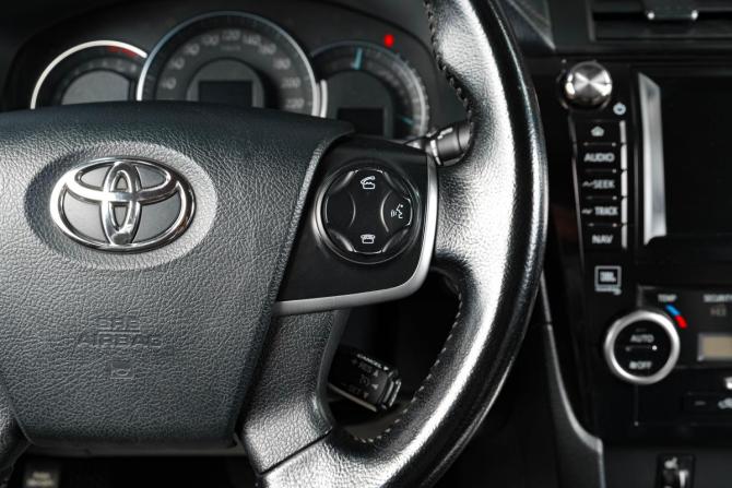 Toyota Camry VII (XV50) Рестайлинг с пробегом 2014 года, цена 1 929 000 рублей, 234000 км, седан, Автокод Объявления