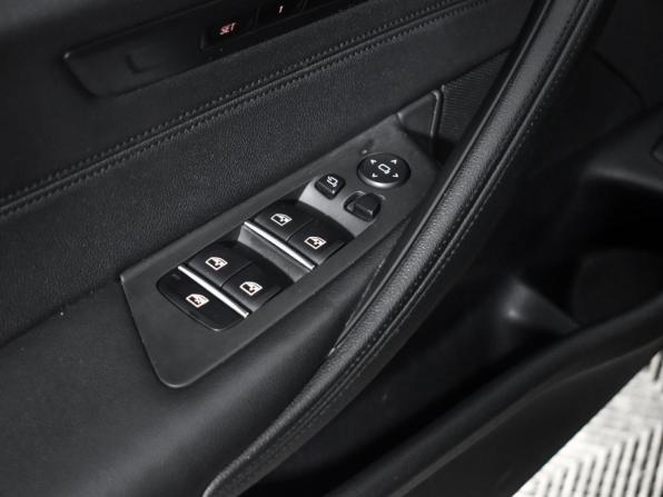 BMW 5 серии VII (G30/G31/G38) с пробегом 2019 года, цена 2 345 000 рублей, 171271 км, седан, Автокод Объявления