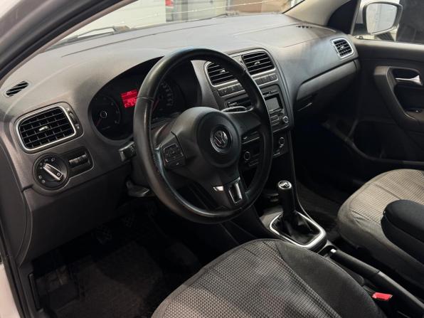 Volkswagen Polo V с пробегом 2011 года, цена 960 000 рублей, 182422 км, седан, Автокод Объявления