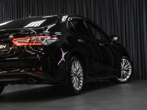 Toyota Camry VIII (XV70) с пробегом 2019 года, цена 3 249 000 рублей, 90237 км, седан, Автокод Объявления