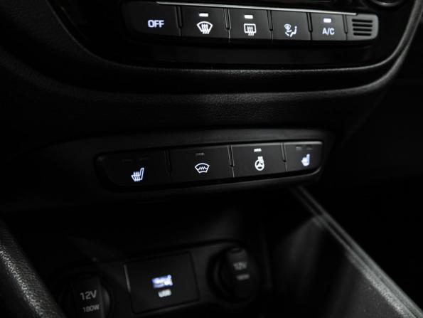 Hyundai Solaris II Рестайлинг с пробегом 2021 года, цена 1 598 960 рублей, 93038 км, седан, Автокод Объявления