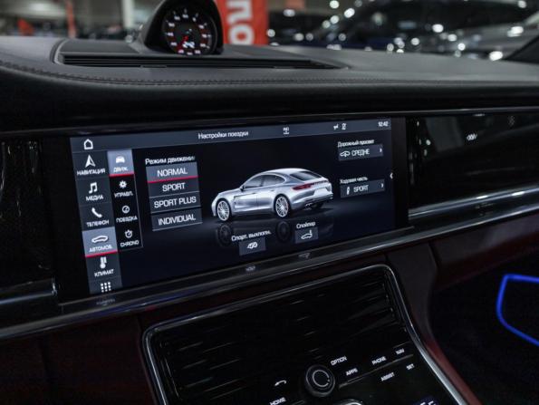 Porsche Panamera II с пробегом 2019 года, цена 9 499 900 рублей, 66011 км, лифтбек, Автокод Объявления